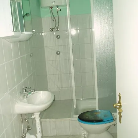 Apartment Pifat *